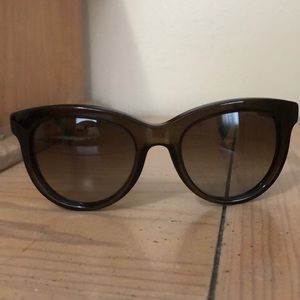Like new Fendi sunglasses.